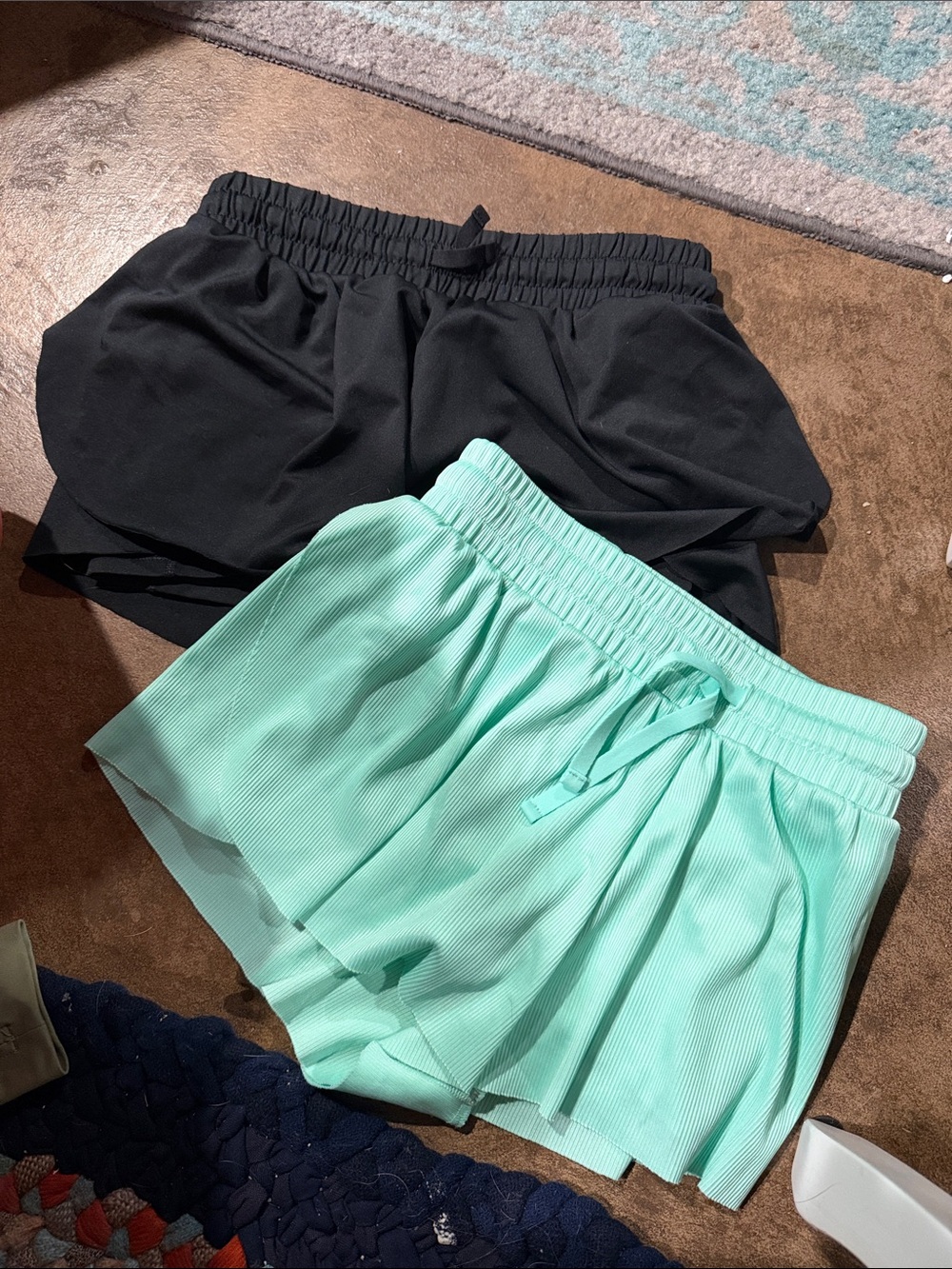 Yogalicious Mint Green and Black Elastic-Waist Shorts Set